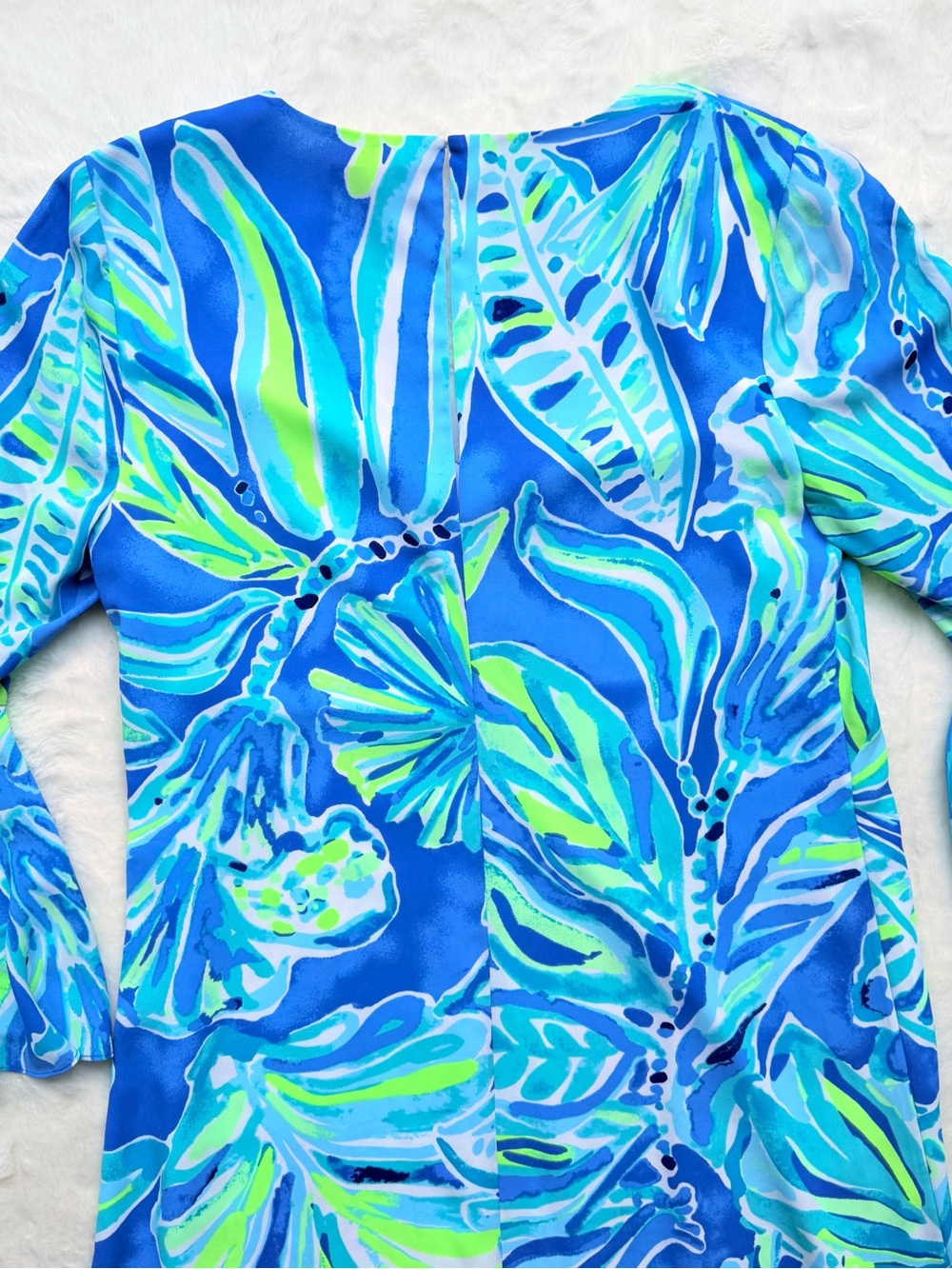 Lilly Pulitzer Blue Tropical Bell Sleeve Shift Dress Size 8 Resort Vacation - Picture 8 of 9